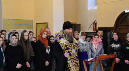 Панихиду по жертвам теракта в «Крокус Сити Холл» совершил епископ Иннокентий