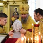 Епископ Иннокентий совершил воскресное богослужение в Свято-Никольском храме