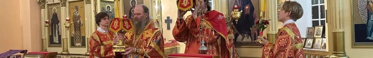 Торжественное праздничное богослужение в Пасхальную ночь в Свято-Никольском храме